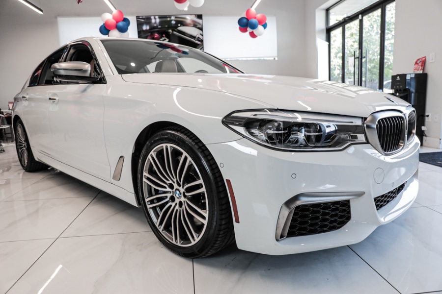 Used BMW 5 Series M550i xDrive Sedan 2018 | 26 Motors Long Island. ELMONT, New York Used BMW 5 Series M550i xDrive Sedan 2018 | 26 Motors Long Island. ELMONT, New York