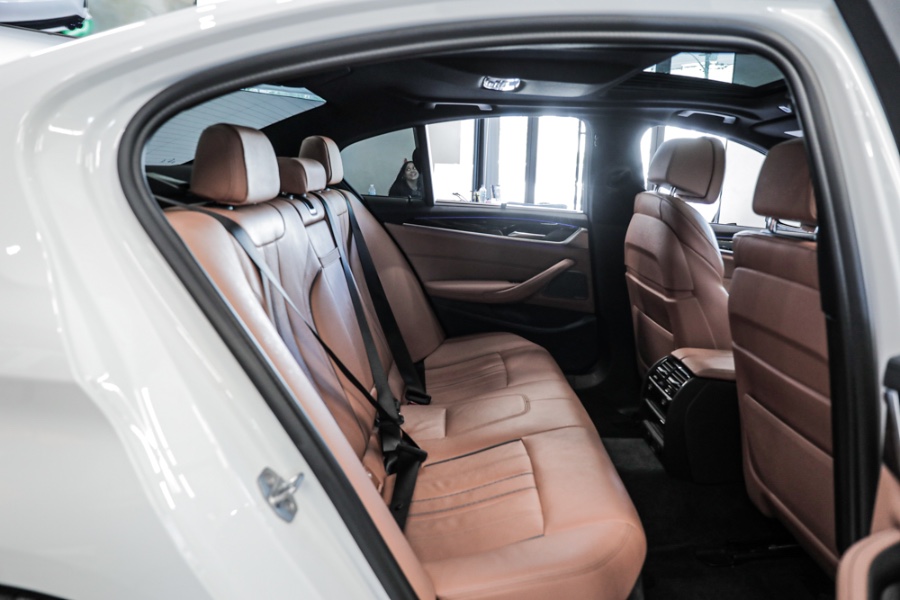 Used BMW 5 Series M550i xDrive Sedan 2018 | 26 Motors Long Island. ELMONT, New York Used BMW 5 Series M550i xDrive Sedan 2018 | 26 Motors Long Island. ELMONT, New York