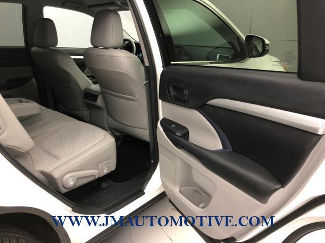 2016 Toyota Highlander AWD 4dr V6 LE Plus, available for sale in Naugatuck, Connecticut | J&M Automotive Sls&Svc LLC. Naugatuck, Connecticut 2016 Toyota Highlander AWD 4dr V6 LE Plus, available for sale in Naugatuck, Connecticut | J&M Automotive Sls&Svc LLC. Naugatuck, Connecticut