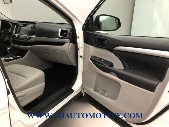 2016 Toyota Highlander AWD 4dr V6 LE Plus, available for sale in Naugatuck, Connecticut | J&M Automotive Sls&Svc LLC. Naugatuck, Connecticut 2016 Toyota Highlander AWD 4dr V6 LE Plus, available for sale in Naugatuck, Connecticut | J&M Automotive Sls&Svc LLC. Naugatuck, Connecticut