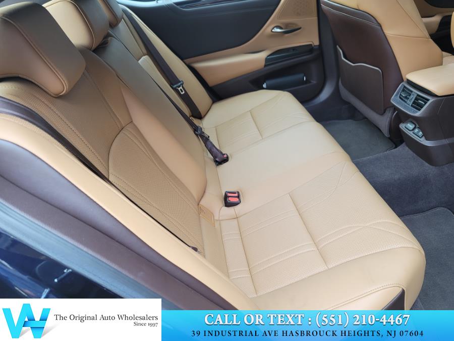 Used Lexus ES ES 350 FWD 2019 | AW Auto & Truck Wholesalers, Inc. Hasbrouck Heights, New Jersey Used Lexus ES ES 350 FWD 2019 | AW Auto & Truck Wholesalers, Inc. Hasbrouck Heights, New Jersey