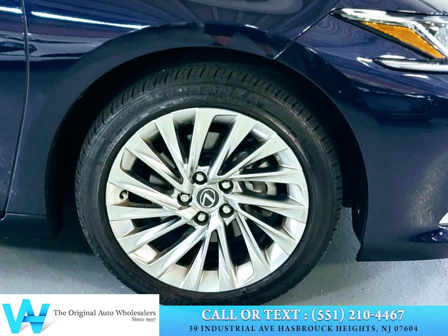 Used Lexus ES ES 350 FWD 2019 | AW Auto & Truck Wholesalers, Inc. Hasbrouck Heights, New Jersey Used Lexus ES ES 350 FWD 2019 | AW Auto & Truck Wholesalers, Inc. Hasbrouck Heights, New Jersey