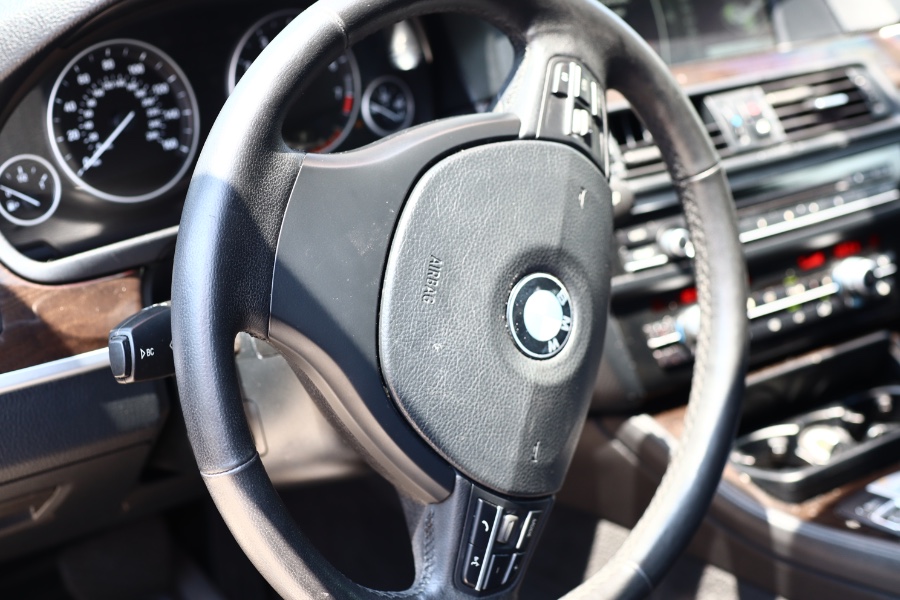 Used BMW 5 Series 4dr Sdn 528i xDrive AWD 2013 | Hillside Auto Mall Inc.. Jamaica, New York Used BMW 5 Series 4dr Sdn 528i xDrive AWD 2013 | Hillside Auto Mall Inc.. Jamaica, New York