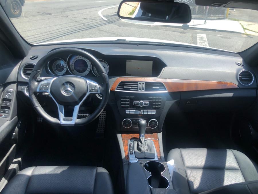 Used Mercedes-Benz C-Class 4dr Sdn C 250 Sport RWD 2014 | Signature Auto Sales. Franklin Square, New York Used Mercedes-Benz C-Class 4dr Sdn C 250 Sport RWD 2014 | Signature Auto Sales. Franklin Square, New York