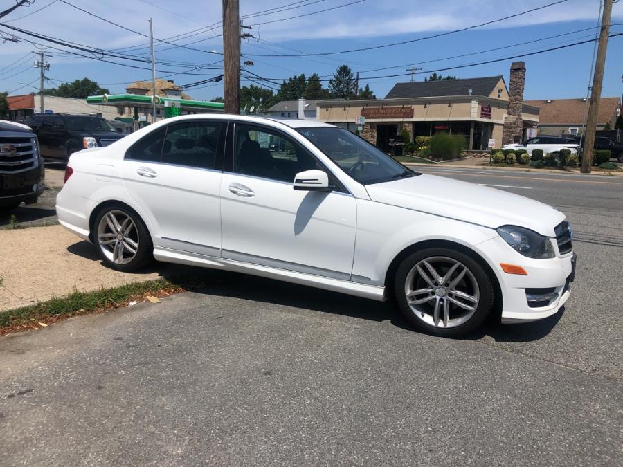 Used Mercedes-Benz C-Class 4dr Sdn C 250 Sport RWD 2014 | Signature Auto Sales. Franklin Square, New York Used Mercedes-Benz C-Class 4dr Sdn C 250 Sport RWD 2014 | Signature Auto Sales. Franklin Square, New York