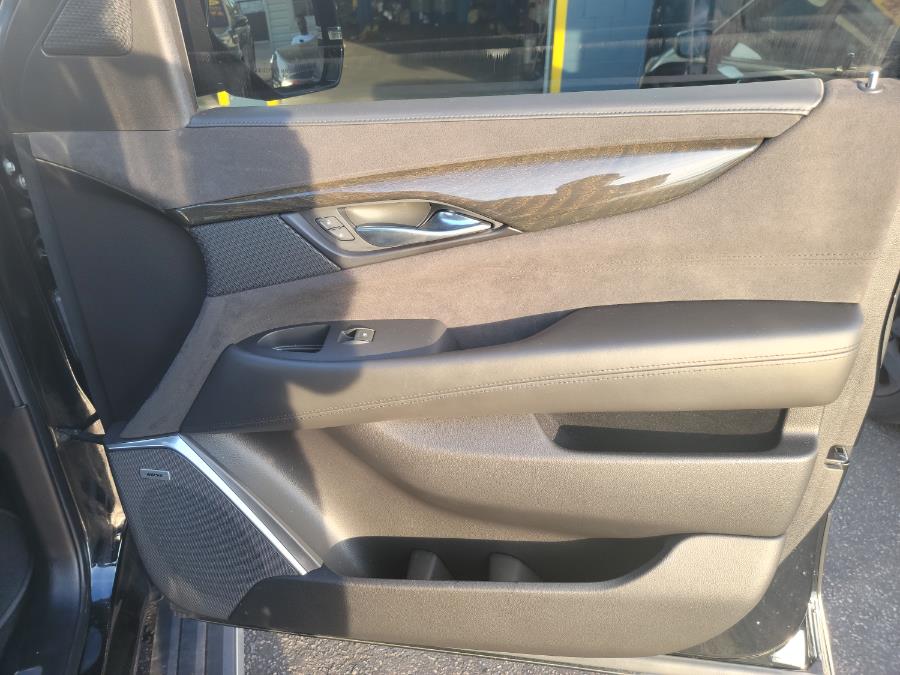 Used Cadillac Escalade ESV 4WD 4dr Platinum 2019 | Eugen's Auto Sales & Repairs. Philadelphia, Pennsylvania Used Cadillac Escalade ESV 4WD 4dr Platinum 2019 | Eugen's Auto Sales & Repairs. Philadelphia, Pennsylvania