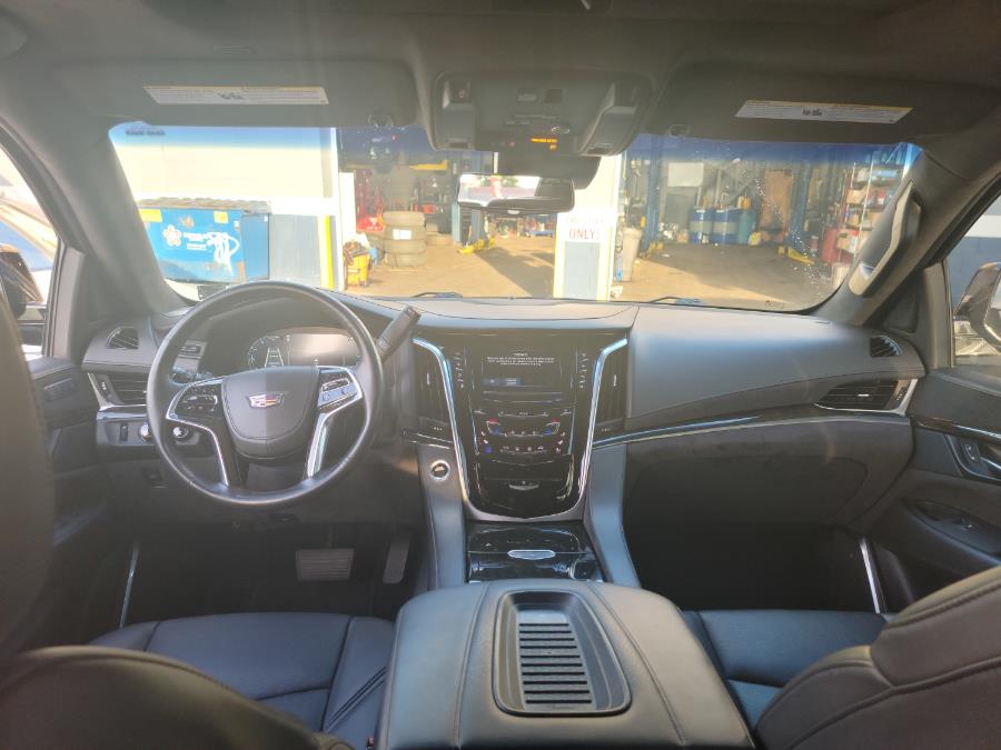 Used Cadillac Escalade ESV 4WD 4dr Platinum 2019 | Eugen's Auto Sales & Repairs. Philadelphia, Pennsylvania Used Cadillac Escalade ESV 4WD 4dr Platinum 2019 | Eugen's Auto Sales & Repairs. Philadelphia, Pennsylvania