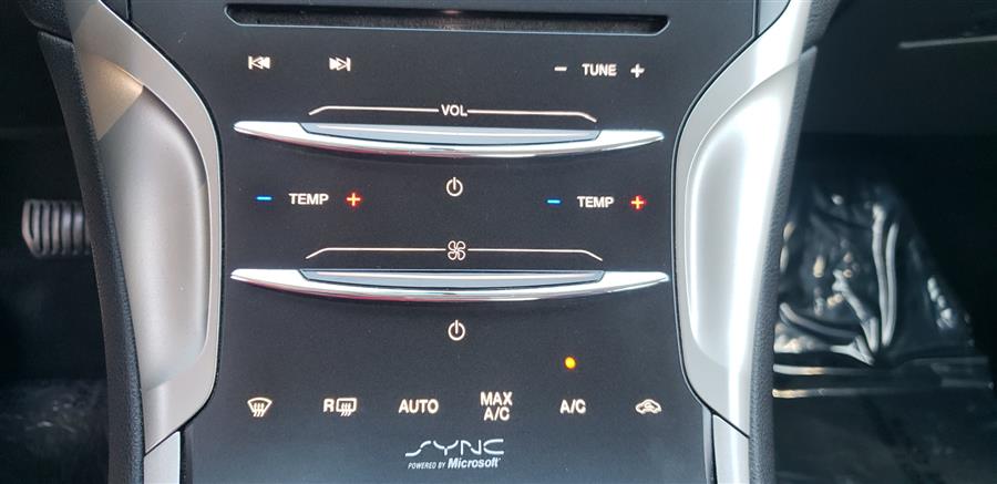 2014 Lincoln MKZ 4dr Sdn AWD, available for sale in Little Ferry, New Jersey | Victoria Preowned Autos Inc. Little Ferry, New Jersey 2014 Lincoln MKZ 4dr Sdn AWD, available for sale in Little Ferry, New Jersey | Victoria Preowned Autos Inc. Little Ferry, New Jersey