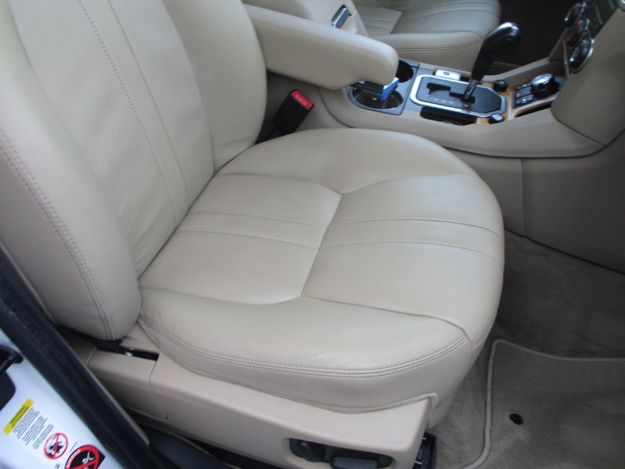 Used Land Rover LR4 4WD 4dr HSE 2012 | South Shore Auto Brokers & Sales. Massapequa, New York Used Land Rover LR4 4WD 4dr HSE 2012 | South Shore Auto Brokers & Sales. Massapequa, New York