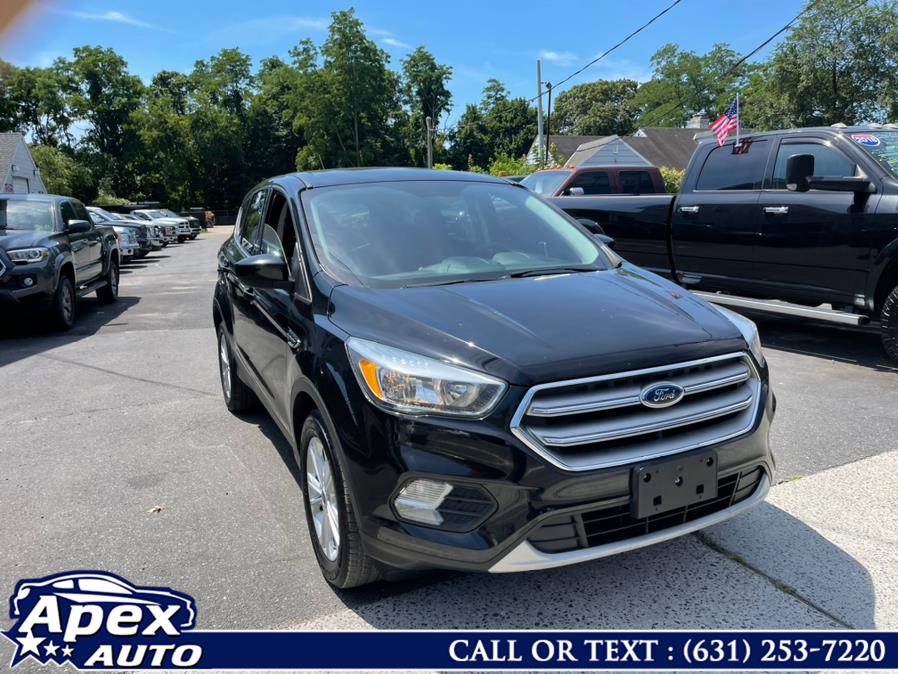 2017 Ford Escape SE 4WD, available for sale in Selden, New York | Apex Auto. Selden, New York 2017 Ford Escape SE 4WD, available for sale in Selden, New York | Apex Auto. Selden, New York