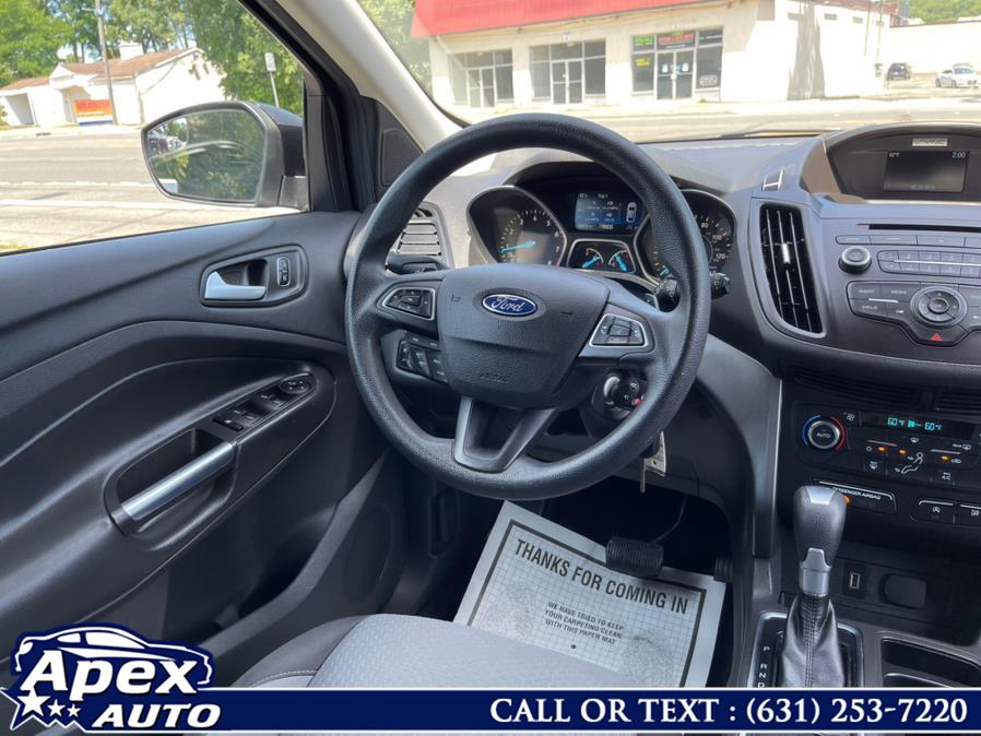 2017 Ford Escape SE 4WD, available for sale in Selden, New York | Apex Auto. Selden, New York 2017 Ford Escape SE 4WD, available for sale in Selden, New York | Apex Auto. Selden, New York
