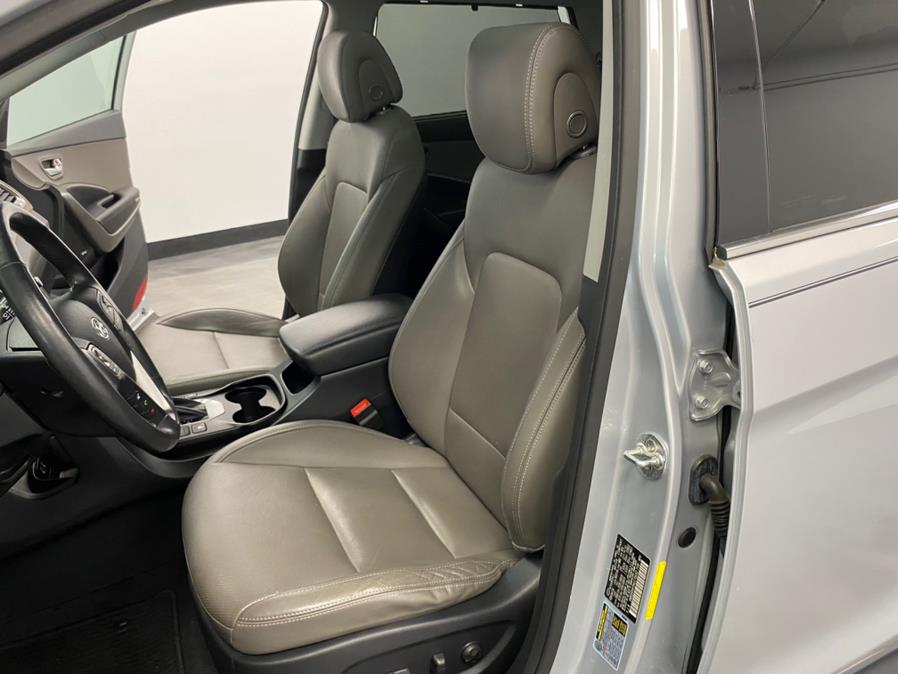 Used Hyundai Santa Fe Limited Ultimate 3.3L Auto AWD 2017 | M Auto Group. Elizabeth, New Jersey Used Hyundai Santa Fe Limited Ultimate 3.3L Auto AWD 2017 | M Auto Group. Elizabeth, New Jersey