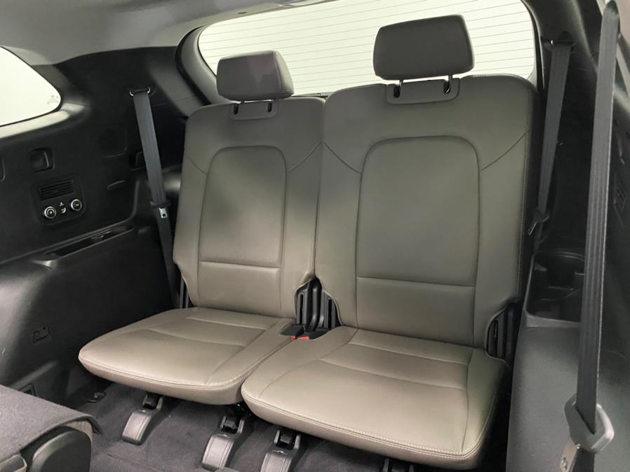 Used Hyundai Santa Fe Limited Ultimate 3.3L Auto AWD 2017 | M Auto Group. Elizabeth, New Jersey Used Hyundai Santa Fe Limited Ultimate 3.3L Auto AWD 2017 | M Auto Group. Elizabeth, New Jersey