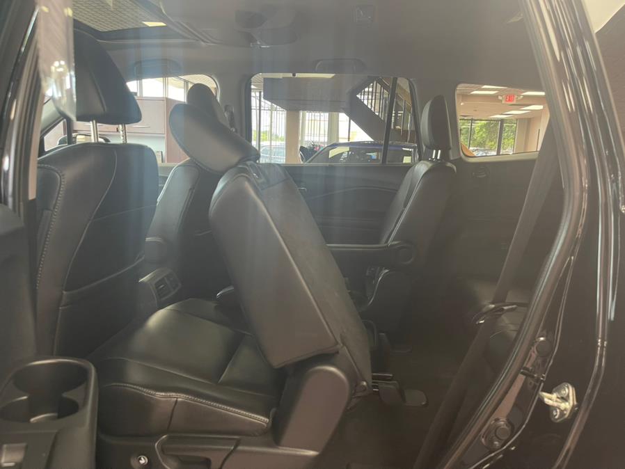 Used Honda Pilot Touring 7-Passenger AWD 2019 | Power Motors East. Massapequa Park, New York Used Honda Pilot Touring 7-Passenger AWD 2019 | Power Motors East. Massapequa Park, New York