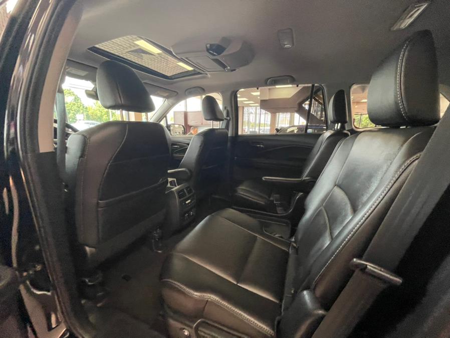 Used Honda Pilot Touring 7-Passenger AWD 2019 | Power Motors East. Massapequa Park, New York Used Honda Pilot Touring 7-Passenger AWD 2019 | Power Motors East. Massapequa Park, New York