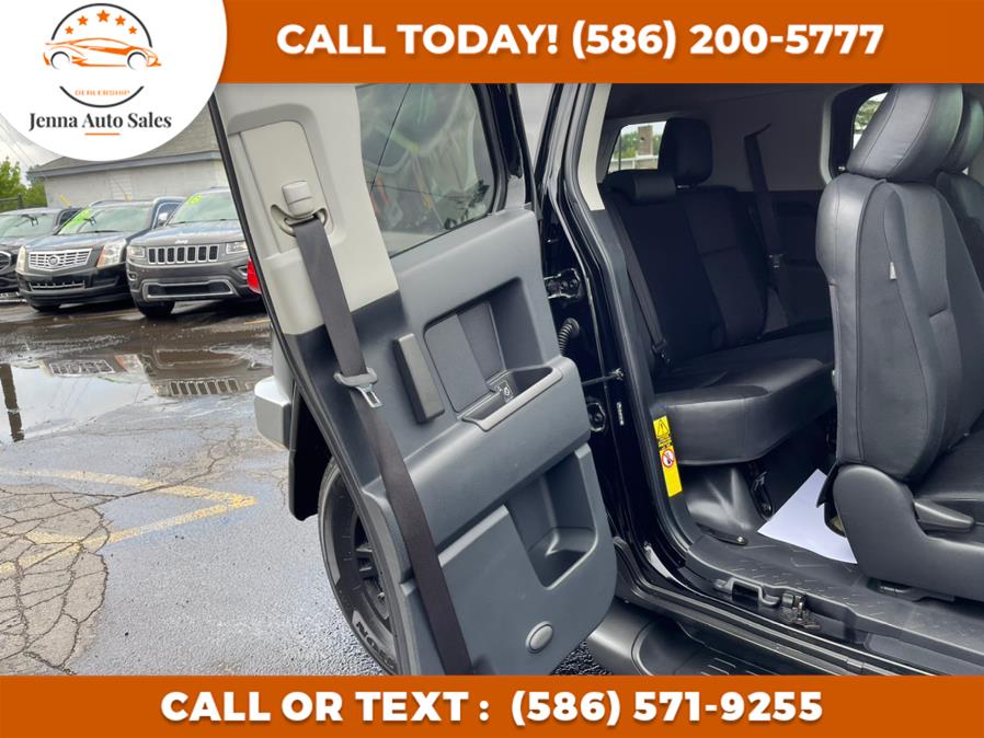 Used Toyota FJ Cruiser 4WD 4dr Auto (Natl) 2011 | Jenna Auto Sale Inc. Roseville, Michigan Used Toyota FJ Cruiser 4WD 4dr Auto (Natl) 2011 | Jenna Auto Sale Inc. Roseville, Michigan