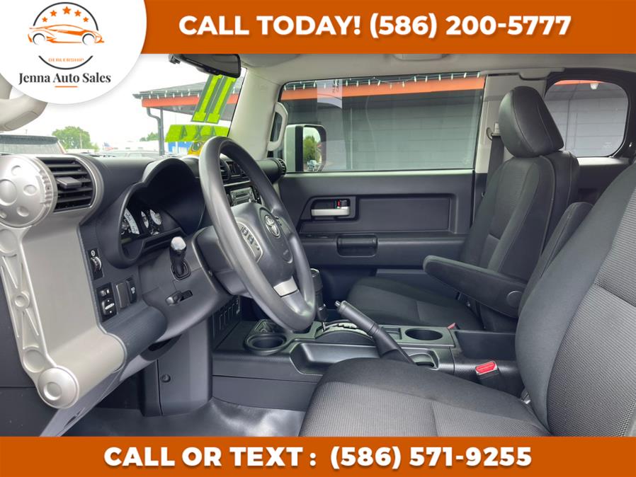 Used Toyota FJ Cruiser 4WD 4dr Auto (Natl) 2011 | Jenna Auto Sale Inc. Roseville, Michigan Used Toyota FJ Cruiser 4WD 4dr Auto (Natl) 2011 | Jenna Auto Sale Inc. Roseville, Michigan