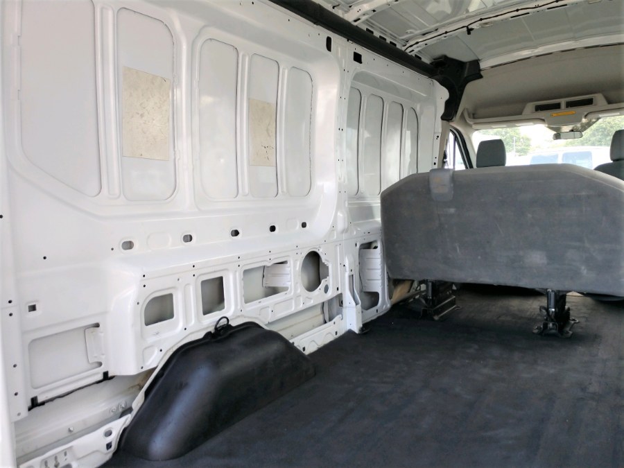 Used Ford Transit Cargo Van T-250 148" Med Rf 9000 GVWR Sliding RH Dr 2015 | Warwick Auto Sales Inc. COPIAGUE, New York Used Ford Transit Cargo Van T-250 148" Med Rf 9000 GVWR Sliding RH Dr 2015 | Warwick Auto Sales Inc. COPIAGUE, New York