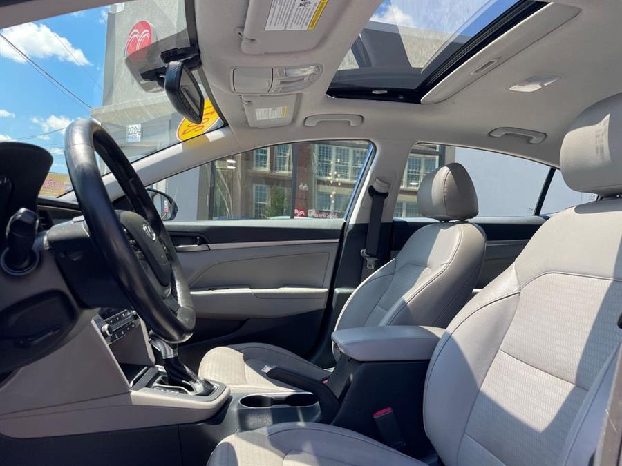 Used Hyundai Elantra SE 2017 | Mass Auto Exchange. Framingham, Massachusetts Used Hyundai Elantra SE 2017 | Mass Auto Exchange. Framingham, Massachusetts