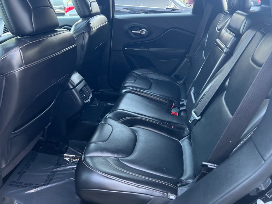 2015 Jeep Cherokee 4WD 4dr Limited, available for sale in Bristol, Connecticut | Bristol Auto Center LLC. Bristol, Connecticut 2015 Jeep Cherokee 4WD 4dr Limited, available for sale in Bristol, Connecticut | Bristol Auto Center LLC. Bristol, Connecticut