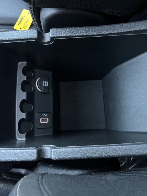 2015 Jeep Cherokee 4WD 4dr Limited, available for sale in Bristol, Connecticut | Bristol Auto Center LLC. Bristol, Connecticut 2015 Jeep Cherokee 4WD 4dr Limited, available for sale in Bristol, Connecticut | Bristol Auto Center LLC. Bristol, Connecticut