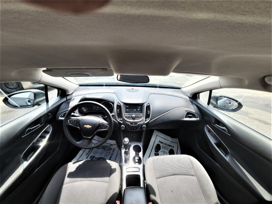 Used Chevrolet Cruze 4dr Sdn 1.4L LT w/1SD 2018 | Temple Hills Used Car. Temple Hills, Maryland Used Chevrolet Cruze 4dr Sdn 1.4L LT w/1SD 2018 | Temple Hills Used Car. Temple Hills, Maryland