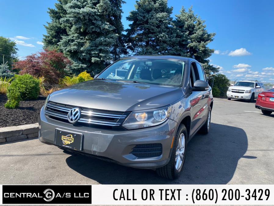 2012 Volkswagen Tiguan 4WD 4dr Auto SE w/Sunroof & Nav, available for sale in East Windsor, Connecticut | Central A/S LLC. East Windsor, Connecticut 2012 Volkswagen Tiguan 4WD 4dr Auto SE w/Sunroof & Nav, available for sale in East Windsor, Connecticut | Central A/S LLC. East Windsor, Connecticut