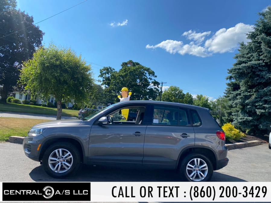 2012 Volkswagen Tiguan 4WD 4dr Auto SE w/Sunroof & Nav, available for sale in East Windsor, Connecticut | Central A/S LLC. East Windsor, Connecticut 2012 Volkswagen Tiguan 4WD 4dr Auto SE w/Sunroof & Nav, available for sale in East Windsor, Connecticut | Central A/S LLC. East Windsor, Connecticut