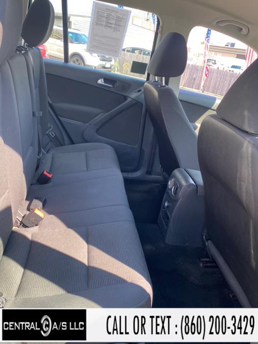 2012 Volkswagen Tiguan 4WD 4dr Auto SE w/Sunroof & Nav, available for sale in East Windsor, Connecticut | Central A/S LLC. East Windsor, Connecticut 2012 Volkswagen Tiguan 4WD 4dr Auto SE w/Sunroof & Nav, available for sale in East Windsor, Connecticut | Central A/S LLC. East Windsor, Connecticut