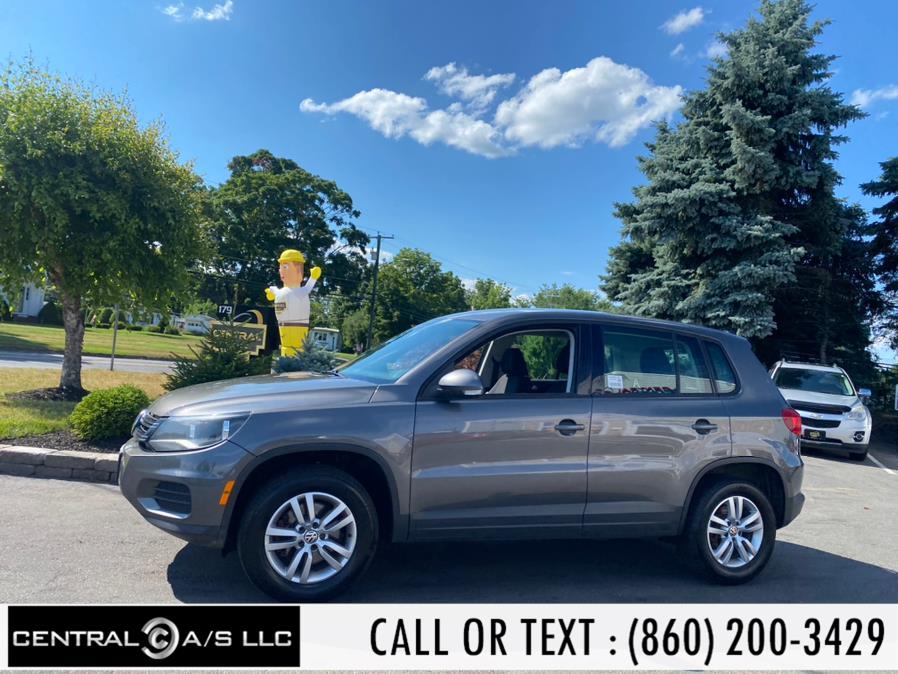 2012 Volkswagen Tiguan 4WD 4dr Auto SE w/Sunroof & Nav, available for sale in East Windsor, Connecticut | Central A/S LLC. East Windsor, Connecticut 2012 Volkswagen Tiguan 4WD 4dr Auto SE w/Sunroof & Nav, available for sale in East Windsor, Connecticut | Central A/S LLC. East Windsor, Connecticut