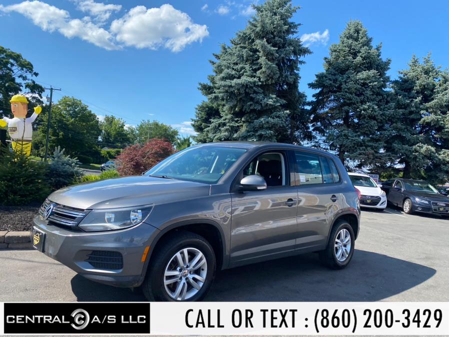 2012 Volkswagen Tiguan 4WD 4dr Auto SE w/Sunroof & Nav, available for sale in East Windsor, Connecticut | Central A/S LLC. East Windsor, Connecticut 2012 Volkswagen Tiguan 4WD 4dr Auto SE w/Sunroof & Nav, available for sale in East Windsor, Connecticut | Central A/S LLC. East Windsor, Connecticut