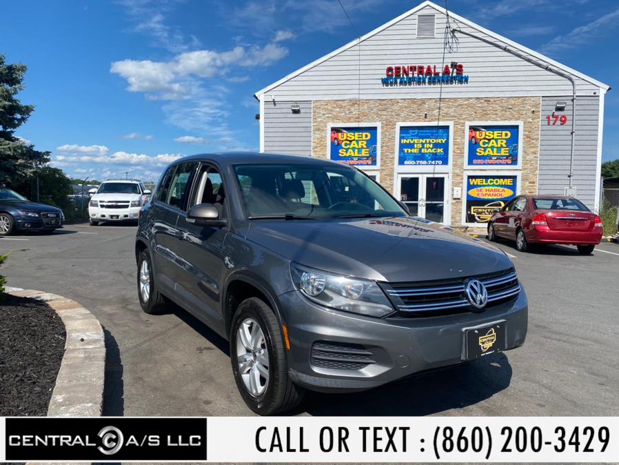 2012 Volkswagen Tiguan 4WD 4dr Auto SE w/Sunroof & Nav, available for sale in East Windsor, Connecticut | Central A/S LLC. East Windsor, Connecticut 2012 Volkswagen Tiguan 4WD 4dr Auto SE w/Sunroof & Nav, available for sale in East Windsor, Connecticut | Central A/S LLC. East Windsor, Connecticut