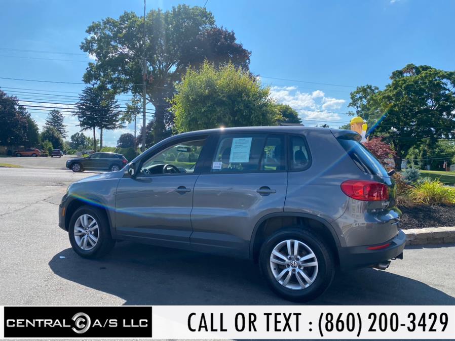 2012 Volkswagen Tiguan 4WD 4dr Auto SE w/Sunroof & Nav, available for sale in East Windsor, Connecticut | Central A/S LLC. East Windsor, Connecticut 2012 Volkswagen Tiguan 4WD 4dr Auto SE w/Sunroof & Nav, available for sale in East Windsor, Connecticut | Central A/S LLC. East Windsor, Connecticut