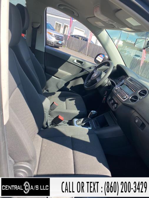 2012 Volkswagen Tiguan 4WD 4dr Auto SE w/Sunroof & Nav, available for sale in East Windsor, Connecticut | Central A/S LLC. East Windsor, Connecticut 2012 Volkswagen Tiguan 4WD 4dr Auto SE w/Sunroof & Nav, available for sale in East Windsor, Connecticut | Central A/S LLC. East Windsor, Connecticut