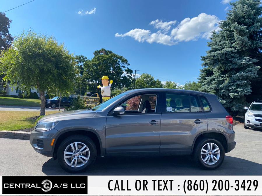 2012 Volkswagen Tiguan 4WD 4dr Auto SE w/Sunroof & Nav, available for sale in East Windsor, Connecticut | Central A/S LLC. East Windsor, Connecticut 2012 Volkswagen Tiguan 4WD 4dr Auto SE w/Sunroof & Nav, available for sale in East Windsor, Connecticut | Central A/S LLC. East Windsor, Connecticut