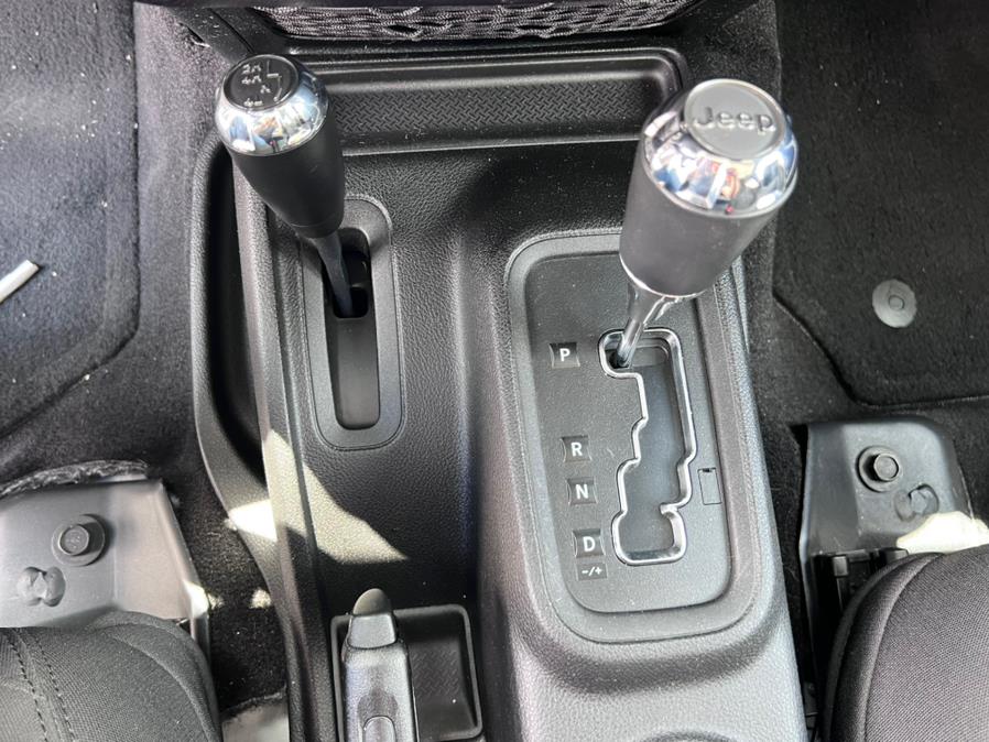 Used Jeep Wrangler Unlimited 4WD 4dr Sport 2014 | Champion Used Auto Sales 2. Newark , New Jersey Used Jeep Wrangler Unlimited 4WD 4dr Sport 2014 | Champion Used Auto Sales 2. Newark , New Jersey