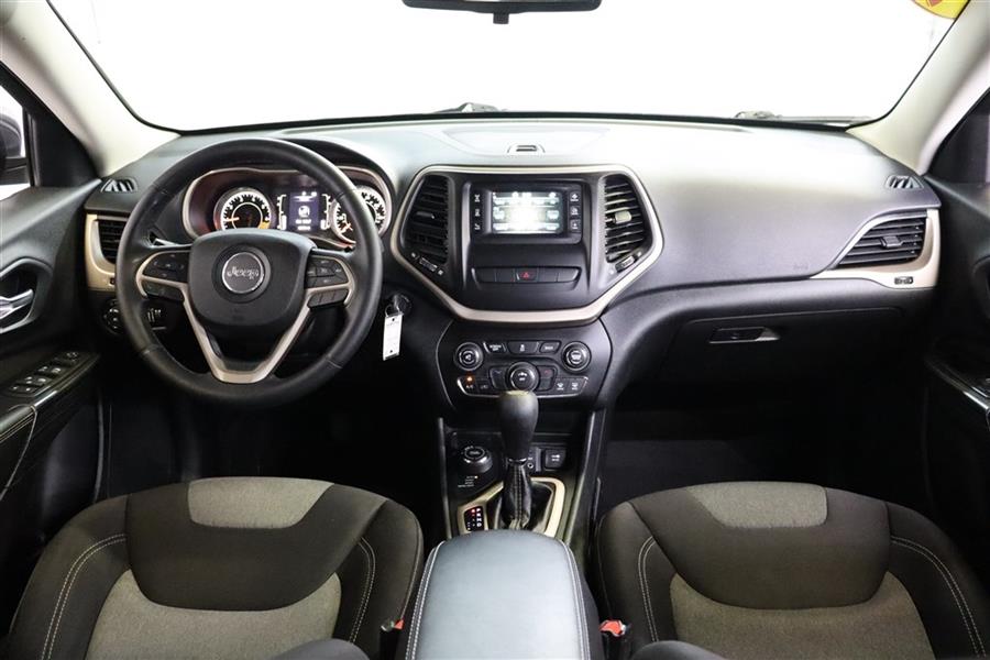 Used Jeep Cherokee LATITUDE 2014 | Fast Track Motors. Paterson, New Jersey Used Jeep Cherokee LATITUDE 2014 | Fast Track Motors. Paterson, New Jersey