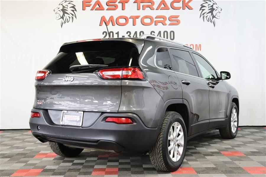 Used Jeep Cherokee LATITUDE 2014 | Fast Track Motors. Paterson, New Jersey Used Jeep Cherokee LATITUDE 2014 | Fast Track Motors. Paterson, New Jersey