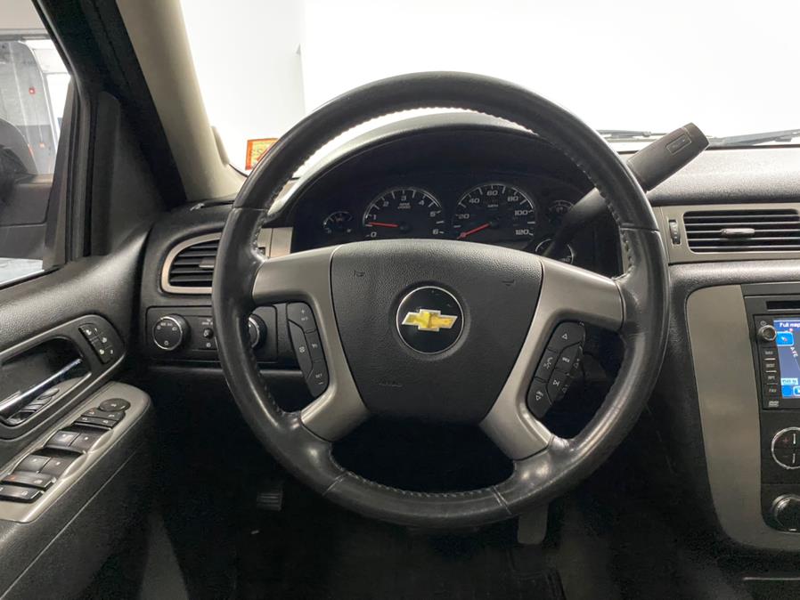 Used Chevrolet Avalanche 4WD Crew Cab 130" Z71 2011 | M Auto Group. Elizabeth, New Jersey Used Chevrolet Avalanche 4WD Crew Cab 130" Z71 2011 | M Auto Group. Elizabeth, New Jersey