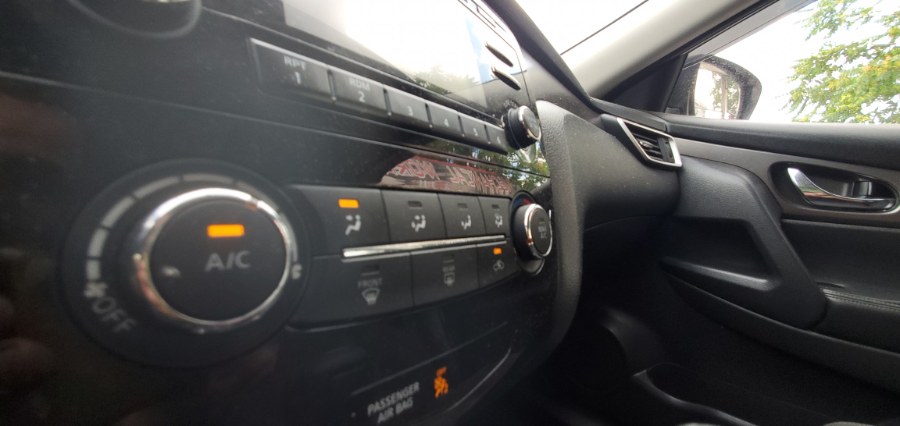 Used Nissan Rogue AWD 4dr S *Ltd Avail* 2015 | Rubber Bros Auto World. Brooklyn, New York Used Nissan Rogue AWD 4dr S *Ltd Avail* 2015 | Rubber Bros Auto World. Brooklyn, New York