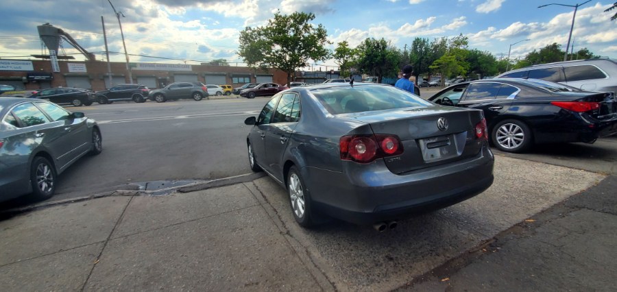 Used Volkswagen Jetta Sedan 4dr Auto SE PZEV *Ltd Avail* 2010 | Rubber Bros Auto World. Brooklyn, New York Used Volkswagen Jetta Sedan 4dr Auto SE PZEV *Ltd Avail* 2010 | Rubber Bros Auto World. Brooklyn, New York
