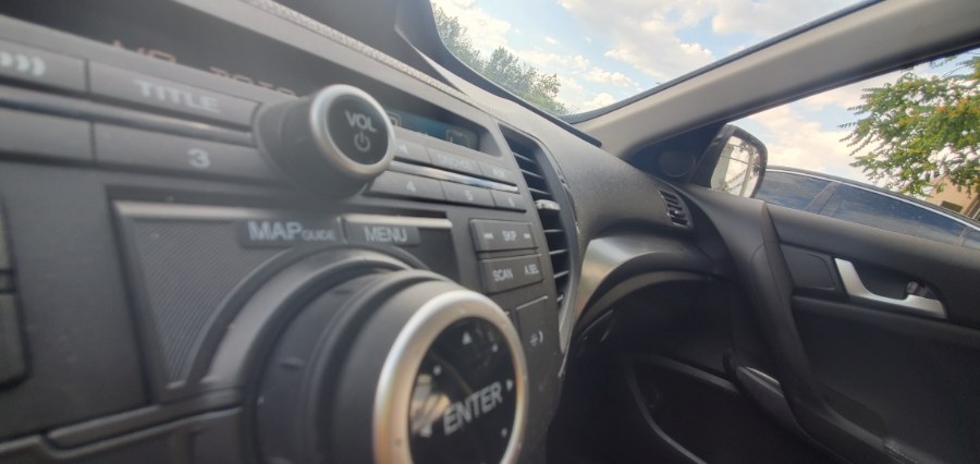 Used Acura TSX 4dr Sdn I4 Auto Tech Pkg 2013 | Rubber Bros Auto World. Brooklyn, New York Used Acura TSX 4dr Sdn I4 Auto Tech Pkg 2013 | Rubber Bros Auto World. Brooklyn, New York