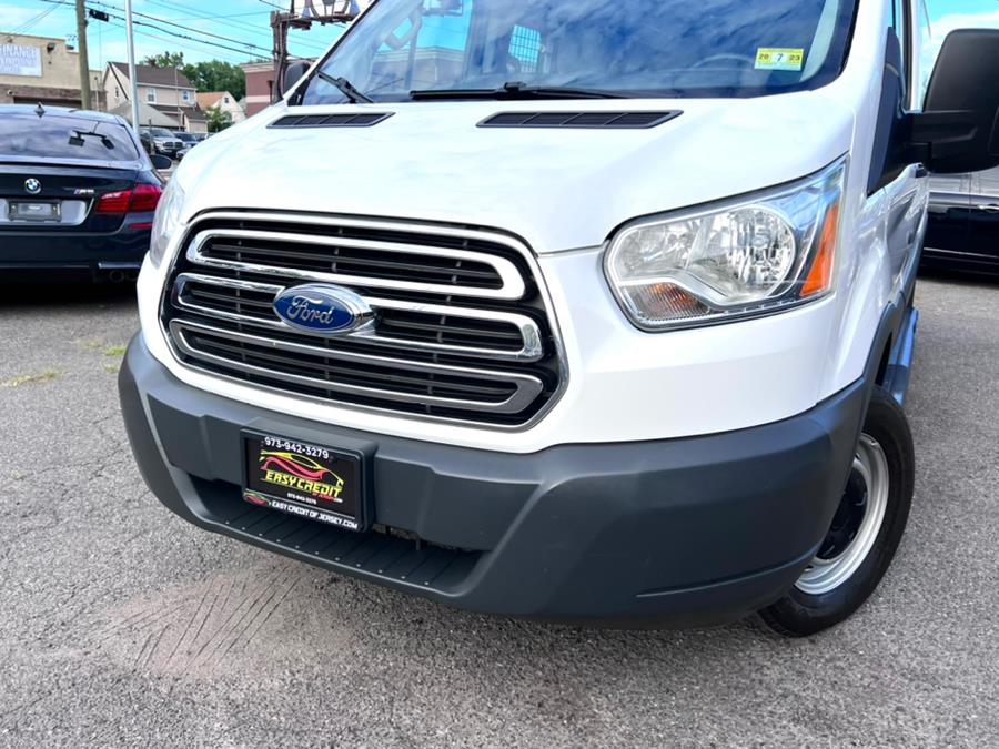 Used Ford Transit Cargo Van T-250 130" Low Rf 9000 GVWR Swing-Out RH Dr 2015 | Easy Credit of Jersey. Little Ferry, New Jersey