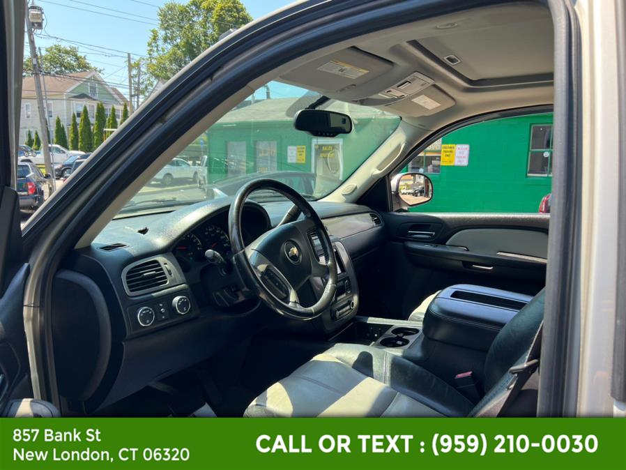 2008 Chevrolet Avalanche Unknown, available for sale in New London, Connecticut | McAvoy Inc dba Town Hill Auto. New London, Connecticut 2008 Chevrolet Avalanche Unknown, available for sale in New London, Connecticut | McAvoy Inc dba Town Hill Auto. New London, Connecticut