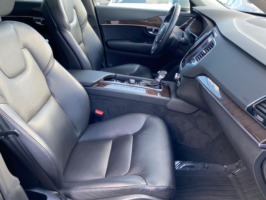Used Volvo XC90 AWD 4dr T6 Momentum 2016 | Lava Motors 2 Inc. Canton, Connecticut Used Volvo XC90 AWD 4dr T6 Momentum 2016 | Lava Motors 2 Inc. Canton, Connecticut