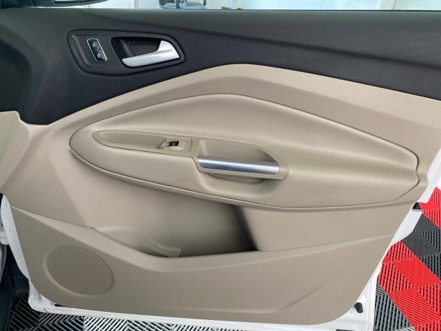 Used Ford Escape SE 2016 | Queens Auto Mall. Richmond Hill, New York Used Ford Escape SE 2016 | Queens Auto Mall. Richmond Hill, New York