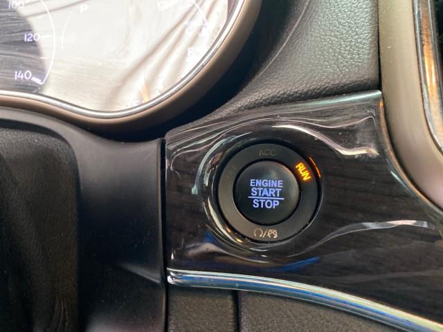 Used Jeep Grand Cherokee Overland 2017 | Queens Auto Mall. Richmond Hill, New York Used Jeep Grand Cherokee Overland 2017 | Queens Auto Mall. Richmond Hill, New York