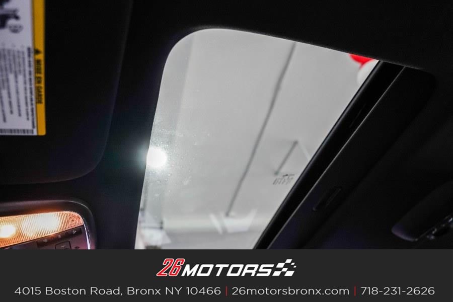 2019 Dodge Durango SRT AWD, available for sale in Bronx, New York | 26 Motors Bronx. Bronx, New York 2019 Dodge Durango SRT AWD, available for sale in Bronx, New York | 26 Motors Bronx. Bronx, New York