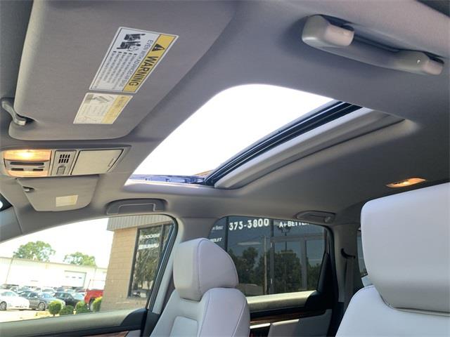 2017 Honda Cr-v Touring, available for sale in Stratford, Connecticut | Wiz Leasing Inc. Stratford, Connecticut 2017 Honda Cr-v Touring, available for sale in Stratford, Connecticut | Wiz Leasing Inc. Stratford, Connecticut