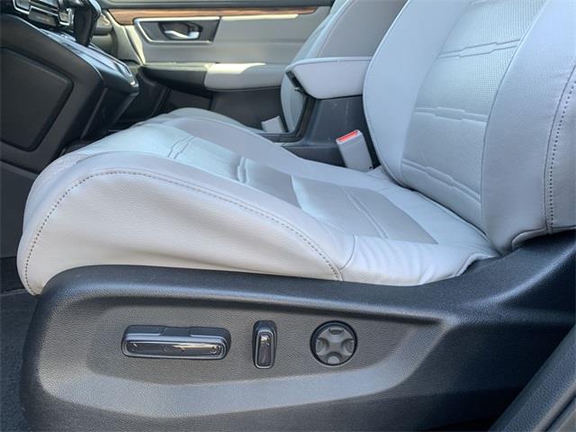 2017 Honda Cr-v Touring, available for sale in Stratford, Connecticut | Wiz Leasing Inc. Stratford, Connecticut 2017 Honda Cr-v Touring, available for sale in Stratford, Connecticut | Wiz Leasing Inc. Stratford, Connecticut